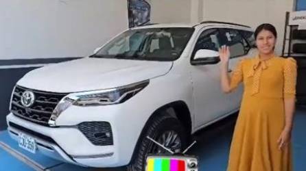Video: Pastor presume lujoso carro que “Dios le regaló”