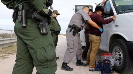 La semana pasada la Patrulla Fronteriza informó que sus agentes efectuaron en abril 234,088 detenciones de migrantes indocumentados. Fotografía: EFE