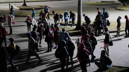 Un grupo de 86 migrantes de cinco nacionalidades fueron expulsados en el puesto fronterizo de Agua Caliente del departamento (provincia) de Chiquimula, que separa a Guatemala de Honduras, según informó el Instituto Guatemalteco de Migración.