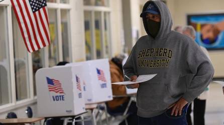 Los residentes de Nueva York que cuenten con una tarjeta verde o permiso de trabajo podrán votar.