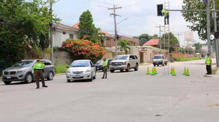 <b><span class=mln_uppercase_mln>VIALIDAD.</span></b> Esperan que en el cruce de la morgue se reduzca el congestionamiento vehicular.