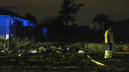 Una casa destruida tras un tornado en Gretna, al sur de Nueva Orleans (Luisiana, EE.UU.), hoy, 14 de diciembre de 2022. EFE/EPA/CHRISTIANA BOTIC