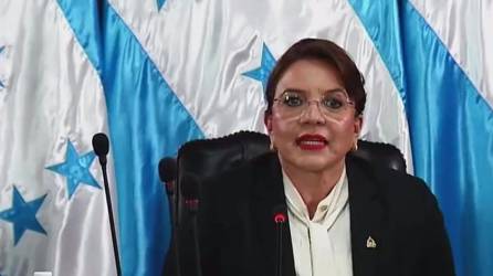 La presidenta de Honduras, Xiomara Castro, durante el consejo de ministros.