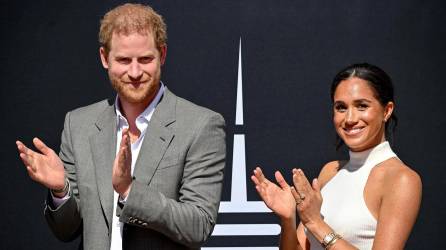 El príncipe Harry y su esposa Meghan Markle.