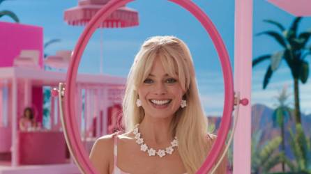 Margot Robbie es la protagonista de la exitosa cinta de “Barbie”.