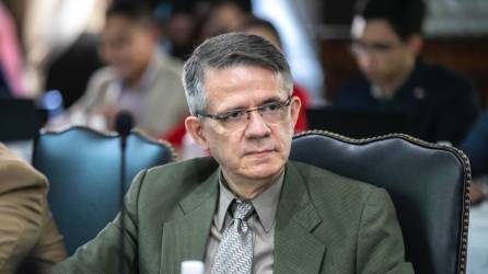 José Manuel Matheu, ministro de Salud de Honduras, será separado de su cargo y su lugar lo ocuparía el médico de cabecera de la presidenta Xiomara Castro.