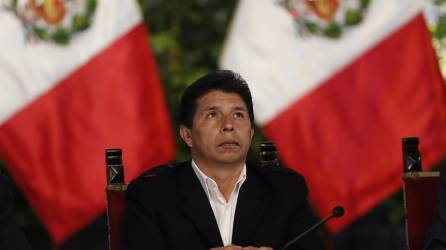 Fotografía de archivo fechada el 11 de octubre de 2022 que muestra al presidente de Perú, Pedro Castillo, durante una rueda de prensa.