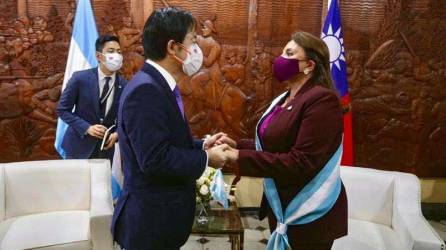 ¿Honduras tendrá que romper relaciones con Taiwán?