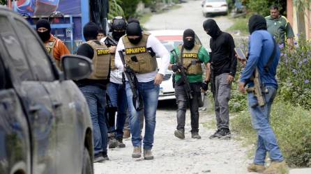 <b>Después del enfrentamiento con pandilleros, los agentes saturaron el sector El Kilómetro.</b>