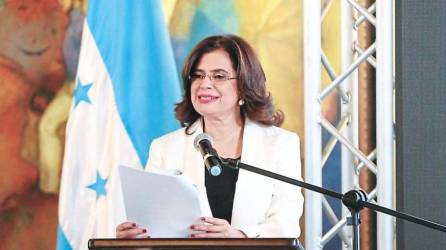 Abogada Rixi Moncada, ministra de Finanzas de Honduras | Fotografía de archivo