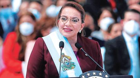 La presidenta Xiomara Castro durante la toma de posesión.