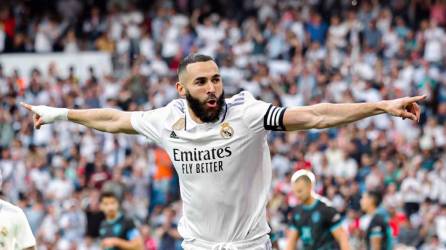 Karim Benzema fue la figura del triunfo del Real Madrid sobre Almería con un hat-trick.