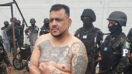 Carlos Alberto Álvarez Cruz, alias “Cholo Houston” fue encontrado recluido en La Tolva, cárcel de máxima seguridad ubicada en Morocelí durante un operativo de la Policía Militar.