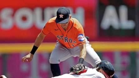 Mauricio Dubón está cumpliendo con creces en el equipo de los Astros de Houston.