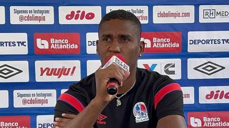 Brayan Beckeles compareció en rueda de prensa previo al Clásico contra Motagua.