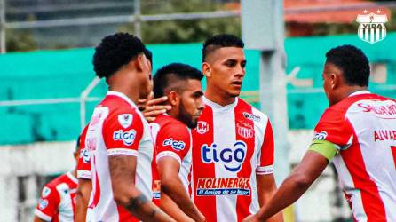 El Vida de La Ceiba decidió reducir el salario de sus jugadores en un mes por no clasificar a la liguilla en el torneo pasado.