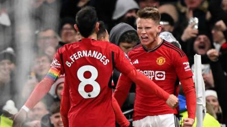 Scott McTominay le dio la victoria al Manchester United 2-1 sobre el Chelsea.