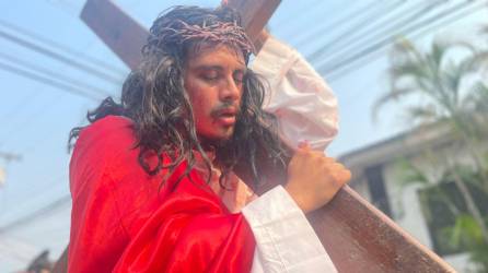 Con mucha devoción se realizaron las procesiones en las principales vías de San Pedro Sula, Cortés.