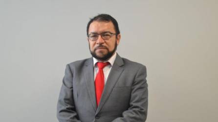 Osman Martínez es el presidente de la Junta de Dirección Universitaria, nombrada en marzo del año en curso.