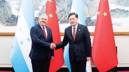 Las relaciones con China iniciaron el 26 de marzo.