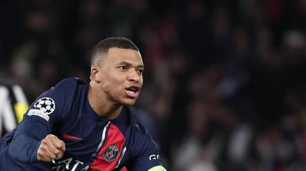 Mbappé rescata al PSG del desastre y se aferra a octavos de Champions