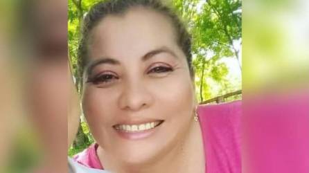 Iveth Ávila, una destacada maestra, fue encontrada sin vida en su residencia con múltiples heridas de arma blanca. La comunidad de Jícaro Galán, municipio de Nacaome, departamento de Valle, clama justicia para ella.