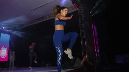 El primer Movement Live by Michelob Ultra en Honduras trajo a la fitness coach internacional Silvy Araujo.