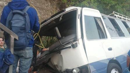 La Dirección Nacional de Vialidad y Transporte (DNVT), confirmó que el conductor del rapidito que provocó el accidente en el bulevar Fuerzas Armadas de Tegucigalpa tiene la licencia suspendida de por vida.
