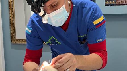 Médico dejó Colombia y en Honduras cumplió sus sueños