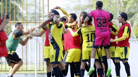 Platense y Génesis se van a los penales en el estadio Excélsior.