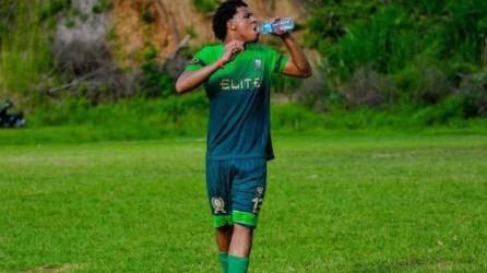 Un joven talentoso y reconocido futbolista, Brandon Brooks, de 17 años, fue víctima de la violencia en Roatán, Islas de la Bahía.