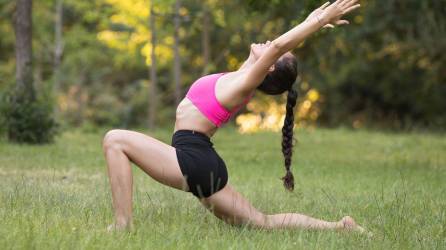 “Ejercitar nuestro cuerpo no es una cuestión superficial ni meramente estética, sino una necesidad vital, tanto como comer o respirar”, señala Cid, creadora del método ‘Fuerte y Flexible’.