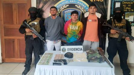 Edwin Aguilar Oliva, Josué David Carbajal y José Domingo Guzmán fueron capturados por la Dipampco en Santa Rosa de Copán.