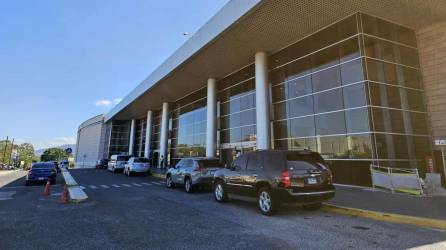 Foto de las afueras del aeropuerto Toncontín