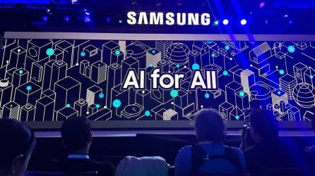 “En Samsung, nuestra visión para la inteligencia artificial trasciende los límites actuales. Nos encontramos al borde de una nueva era, donde la IA nos empoderará para realizar hazañas más allá de nuestra imaginación, redefiniendo lo que es posible en nuestro día a día”, explicó Zezinho Lee, Presidente de Samsung Centroamérica y el Caribe.