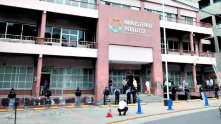 <b>Los fiscales interinos del Ministerio Público han impulsado una serie de remociones a lo interno de la entidad.</b>