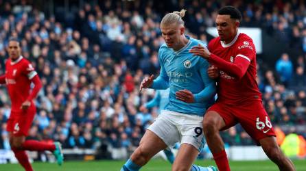 El Manchester City llegó a 29 unidades y el Liverpool le sigue con 28 unidades en la cima de la Premier League.