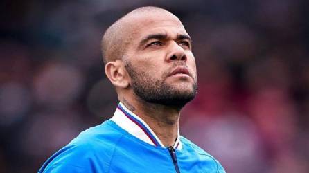 Nuevos detalles. El caso de Dani Alves vuelve a resonar y ahora el exfutbolista del Barcelona cambió otra vez su versión tras ser acusado de presunta agresión sexual en una discoteca el pasado diciembre del 2022.