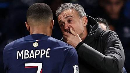 Luis Enrique cree que Mbappé “todavía puede cambiar de opinión” sobre su futuro y quedarse en el PSG.