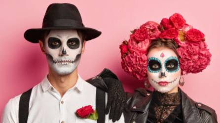 El maquillaje de catrines, popular tradición mexicana, es una excelente idea de maquillaje y vestir con ropa casual.