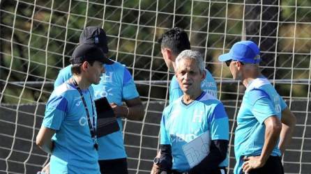 La prensa local reaccionó a la convocatoria de la selección de Honduras para los duelos ante México, en la que señalan a algunos futbolistas y las ausencias en el listado de Reinaldo Rueda.