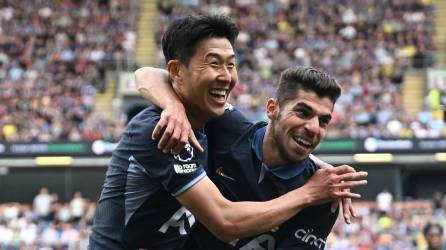 Con triplete de Son: Tottenham remonta y golea en la Premier League