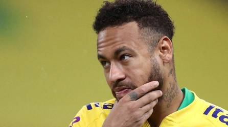 Neymar ha estado fuera de los terrenos de juego desde hace unos meses debido a su lesión, sin embargo, sus escándalos lo mantienen en el ojo del huracán.