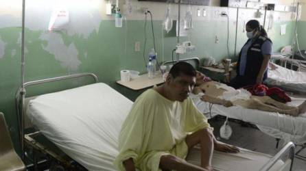Jorge Alberto Mejía Girón (de 41 años) vive desde hace más de 3 años en el hospital Mario Catarino Rivas y sobrevivió al contagio de tuberculosis y covid.