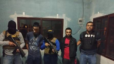 Los detenidos son presuntos miembros de una estructura criminal denominada “Los Torrotos Nueva Generación”.