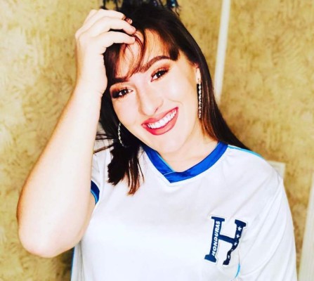 Selena Lee: la artista con sangre catracha que brilla en EUA