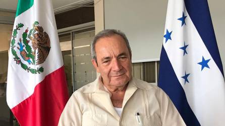 El embajador aseguró que el hecho de conocer Honduras ha sido “fuente de una gran riqueza cultural” y fortaleció su visión histórica.