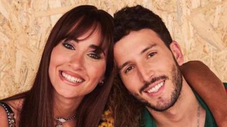 La cantante española Aitana y el cantante colombiano Sebastián Yatra.