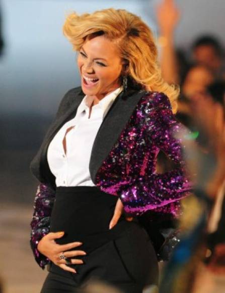 La gran noticia se dio a conocer el 28 de agosto de 2011 en los premios MTV cuando Beyoncé anunció el embarazo de su hija Blue.