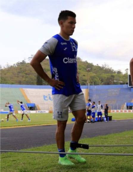 Kevin López - El jugador del Motagua va de titular y también debuta con la Bicolor.